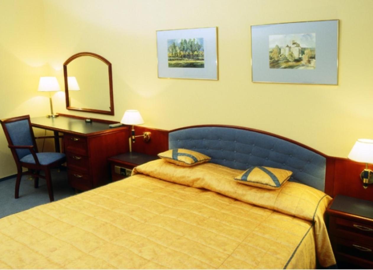 Hotel Kongresowy Kielce Esterno foto